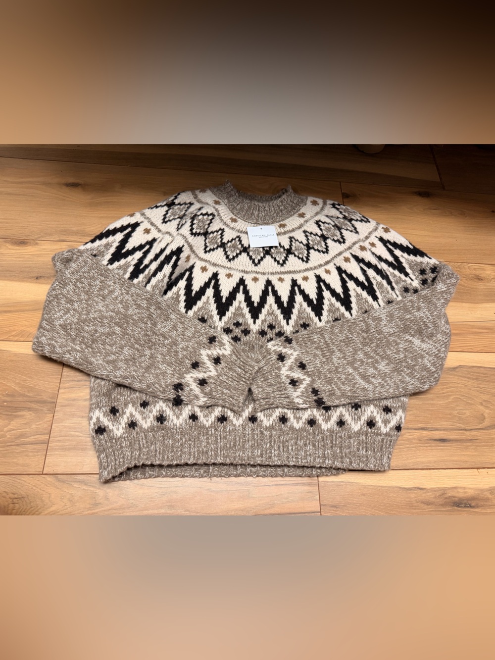 American Eagle Sweater